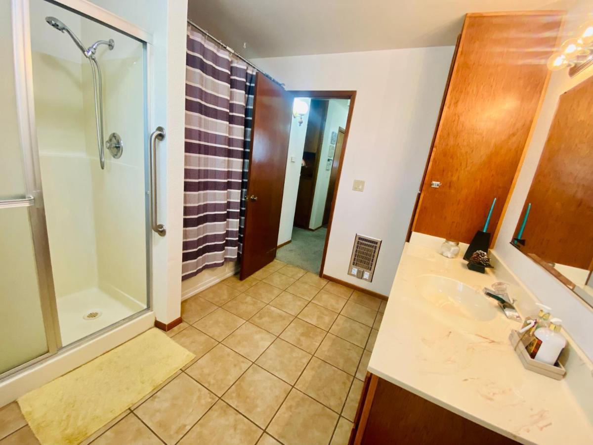 Family Friendly, 3 Bedroom House, With King Bed For Up To 15 - Bbq - Internet - Jet Tub Auburn Esterno foto