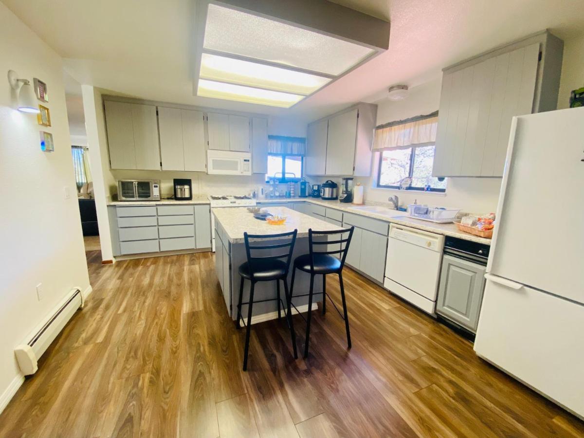 Family Friendly, 3 Bedroom House, With King Bed For Up To 15 - Bbq - Internet - Jet Tub Auburn Esterno foto